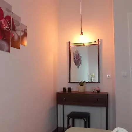Hermes Apartment *